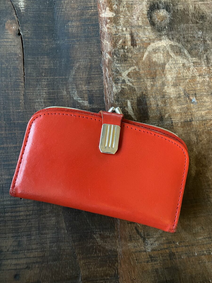 Ecosphere Vintage - Red Retro Wallet